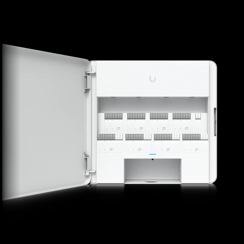 Enterprise Access Hub（EAH-8）の製品画像